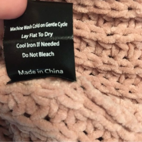 POL Size Small Soft Pink Lightweight Chenille Sweater - Picture 6 of 9